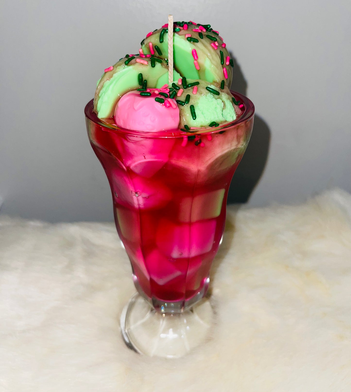 THE LOVELY LADY ‘AKA’ SUNDAE